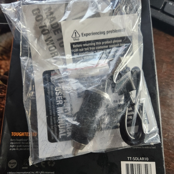 Tough Tested Solar Dual USB 10,000mAh Battery PackBattery Pack - Picture 5 of 7